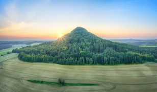 10 wygasłych wulkanów w Polsce. Unikatowe atrakcje Dolnego Śląska