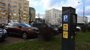 Warszawa: ZDM rozpoczął badania. Strefa parkowania większa już w 2026?