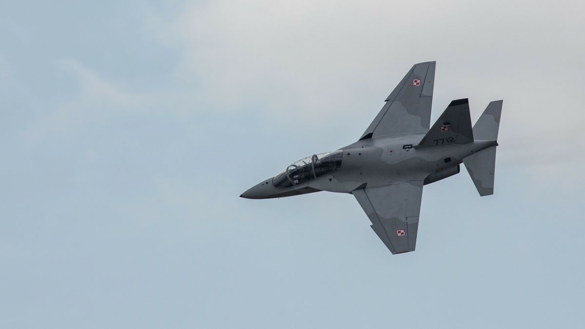 Samolot M-346 Master "Bielik" z 43 Bazy Lotnictwa Morskiego w Gdyni Babich-Dolach