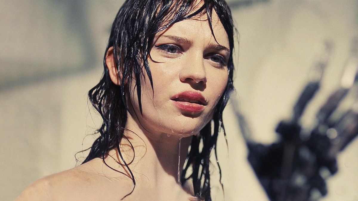 Sophie Thatcher w filmie "Towarzysz"