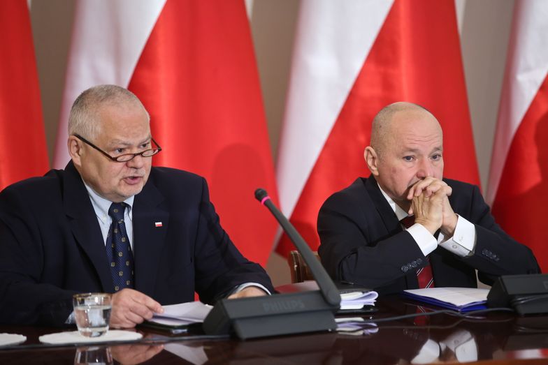 Na zdjęciu prezes NBP Adam Glapiński i przedstawiciel Kancelarii Prezydenta Maciej Łopiński