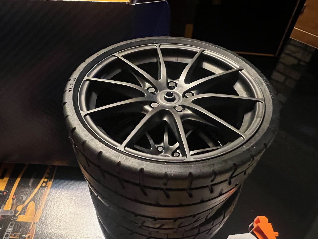 Składanie McLarena P1 z klocków LEGO krok po kroku