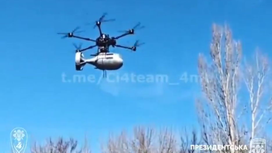 Dron "Baba Jaga" z ogromną bombą.