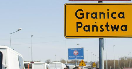 Znów rosną kolejki na granicy z Białorusią. Długi weekend daje się we znaki