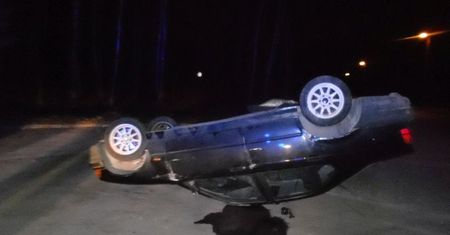 Dachowanie BMW 3 w Ostrowcu Świętokrzyskim