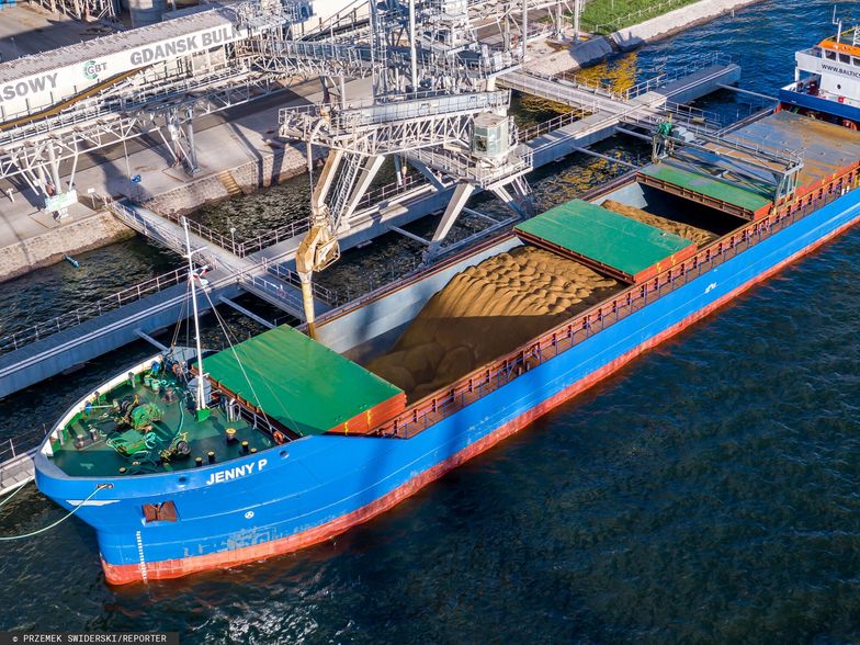 Za?adunek zbo?a w gda?skim porcie
11.07.2022 Gdansk  GBT Sp. z o.o. Gdanski Terminal Masowy - Gdansk Bulk Terminal na terenie Portu Gdansk.  Zaladunek zboza na statek Jenny P.  Fot. Przemek Swiderski/REPORTER
Przemek Swiderski/REPORTER