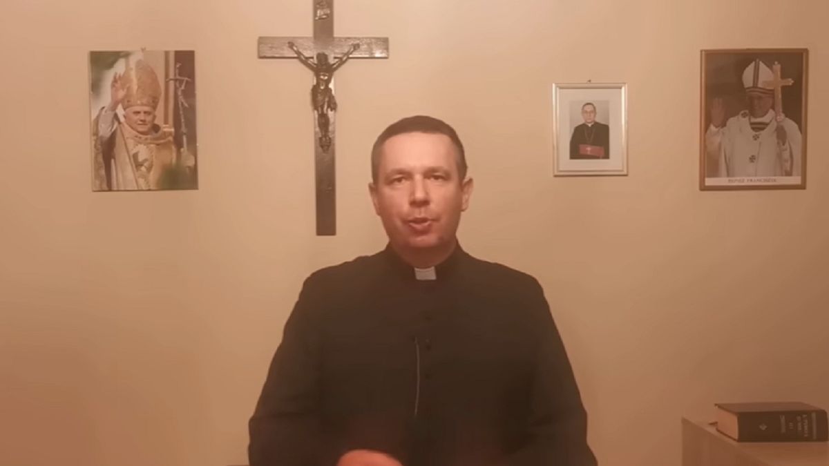 Ksiądz Wachowiak o tankowaniu na Orlenie. "Nie jestem pierwszym, który o tym mówi". 