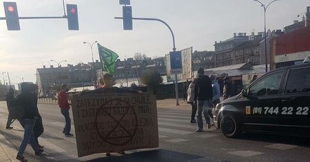 Kolejna „samotna blokada” w Lublinie. Tym razem na al. Tysiąclecia