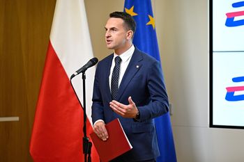 Rzecznik rządu: przez polską granicę nie przechodzą hordy migrantów