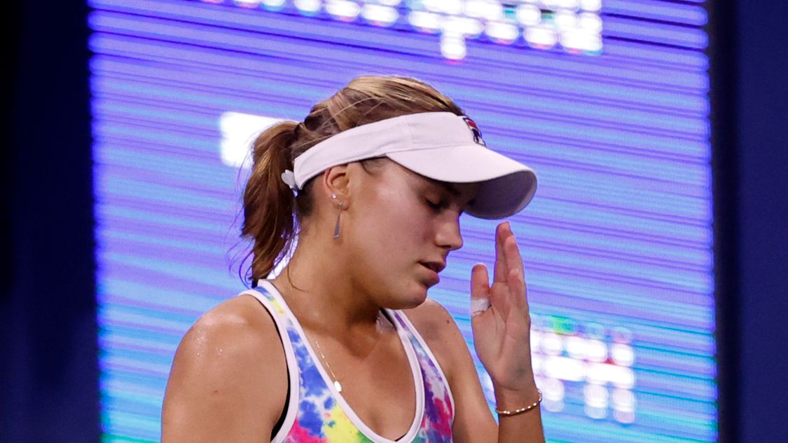 Zdjęcie okładkowe artykułu: PAP/EPA / JASON SZENES  / Na zdjęciu: Sofia Kenin