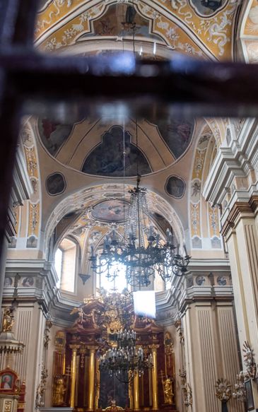 Wyniki badań CBOS-u wskazują na bardzo duży spadek religijności wśród młodych 