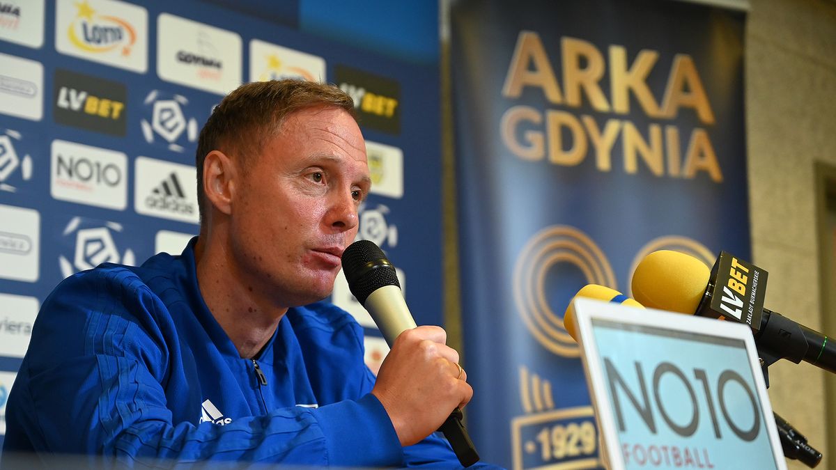 Materiały prasowe / Michał Puszczewicz, arka.gdynia.pl / Na zdjęciu: Ireneusz Mamrot