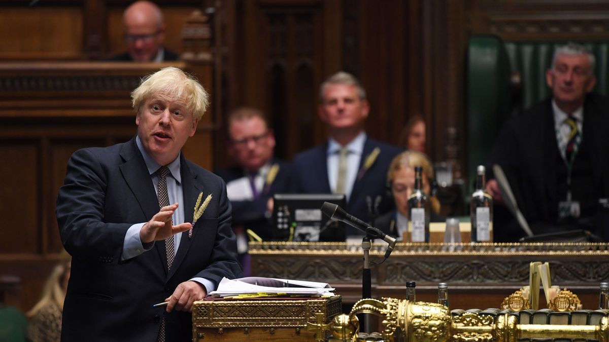 Brytyjski premier Boris Johnson drażni się z Unią.
