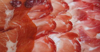 Fałszerstwo wędlin. Polska szynka była przerabiana przez Włochów na parmeńską