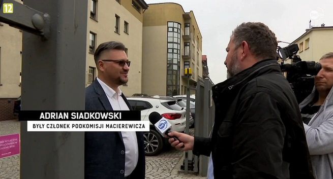 TVN zmienia ramówkę. Stacja pokaże reportaż „Czarno na białym” o podkomisji smoleńskiej