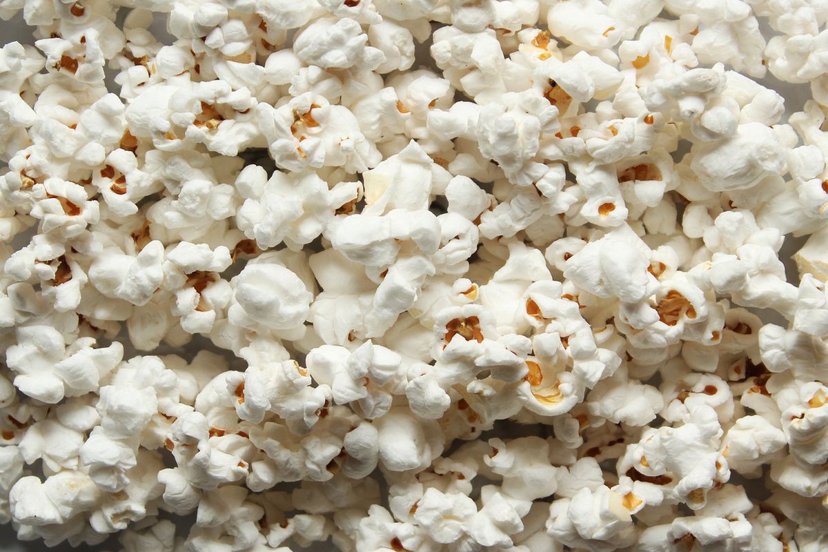 Popcorn - kalorie. Jak zrobić niskokaloryczny popcorn?