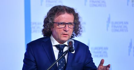 CBA zbierało haki na Tuska i Karnowskiego? Media bliskie PiS piszą o sprawie