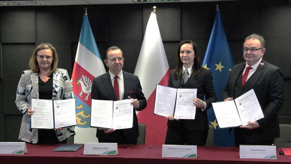 Wartość kontraktu to blisko 900 milionów złotych.