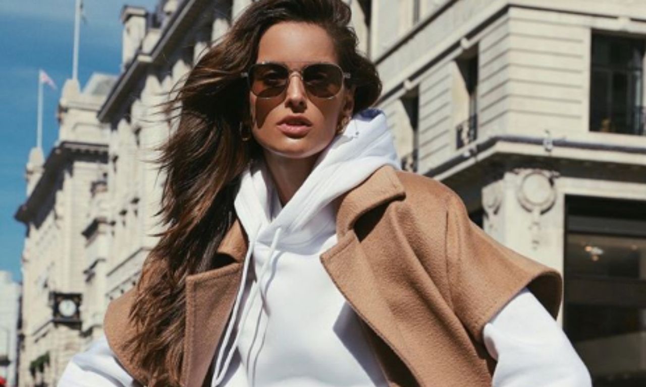 Izabel Goulart może pochwalić się znakomitą figurą. Modelka Victoria's Secret pokazała, jak trenuje