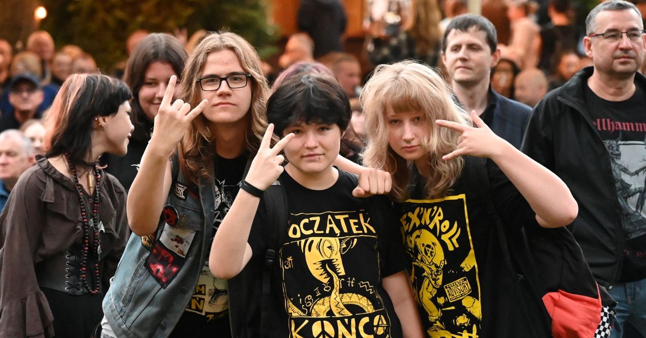 Kielce: Koncert zespołu KSU w ogrodzie Pałacyku Zielińskiego