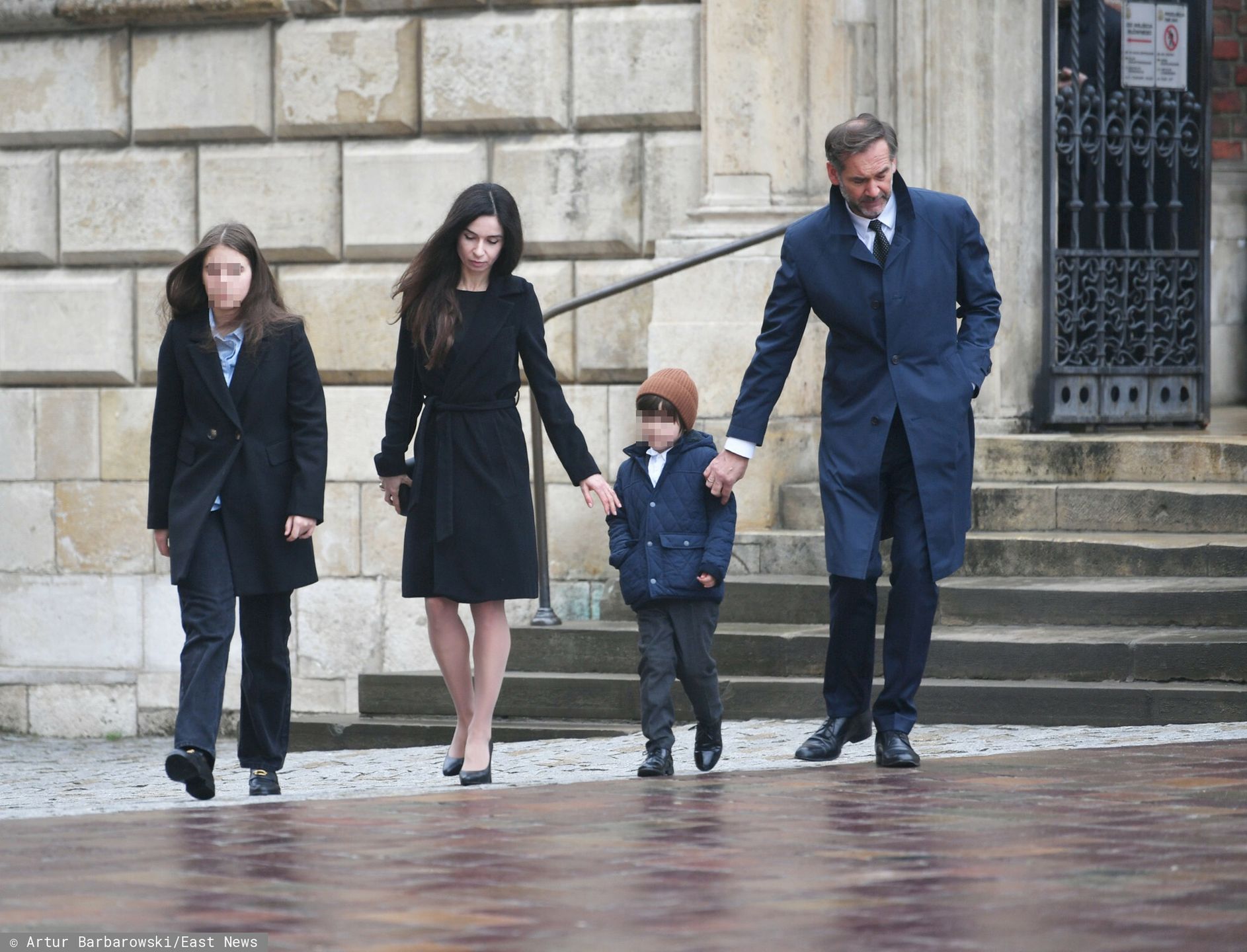 Córka Marty Kaczyńskiej studiuje z synem Angeliny Jolie i Brada Pitta