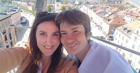 Rosjanin jedzie rowerem przez Europę. Tak protestuje przeciw wojnie