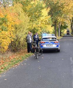 Troje 50-latków bawiło się na rowerach. Skończyło się połamaniami i szpitalem