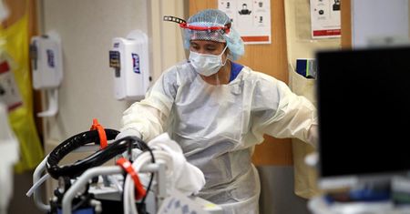 Nowe ustalenia naukowców. Ofiar COVID-19 w USA mogą być setki tysięcy