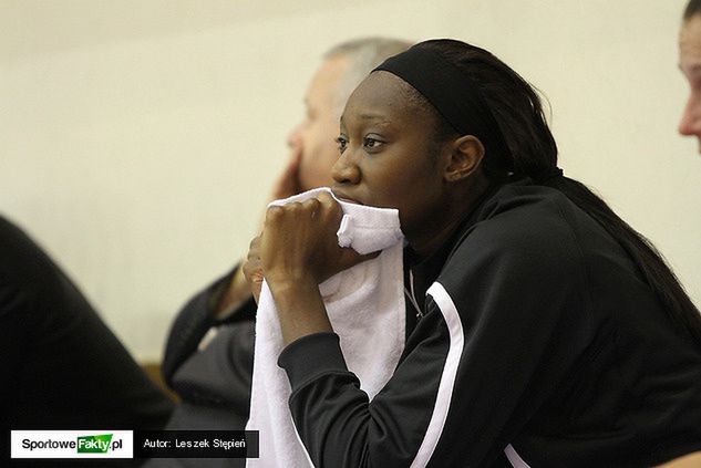 Tina Charles myśli, która z koleżanek pomoże jej ograć Spartak