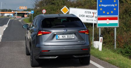 Wyjazd za granicę samochodem. Sprawdzamy sytuację tuż przed wakacjami