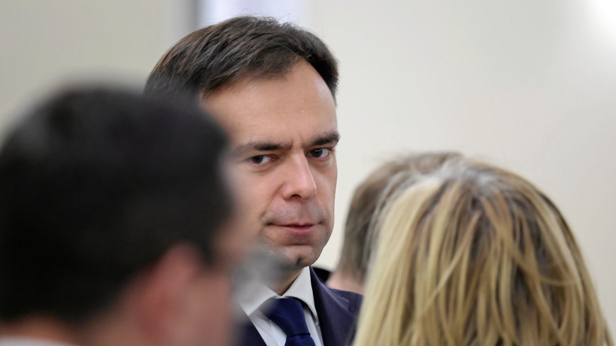 Posiedzenie rzadu
08.10.2025 Warszawa , Aleje Ujazdowskie 1/3 . Kancelaria Prezesa Rady Ministrow . Minister finansow i gospodarki Andrzej Domanski (c) podczas posiedzenia rzadu .
Fot . Robert Kowalewski / Agencja Wyborcza.pl
Fot. Robert Kowalewski / Agencja Wyborcza.pl
warszawa, KPRM, rada ministrow, posiedzenie rzadu, /FR/