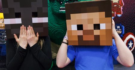 Zagraj w Minecrafta... w Minecrafcie. YouTuber zrobił niezłą "Incepcję"