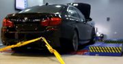 BMW M5 (F10) - niezależny test na hamowni podwoziowej [wideo]