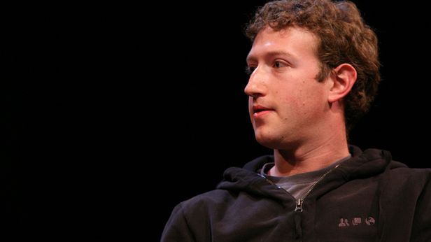 Mark Zuckerberg zarobi w tym roku pół miliona dolarów 1