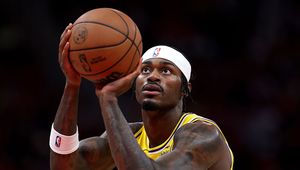 Gracz Lakers sam to przyznał. Chodzi o paszport