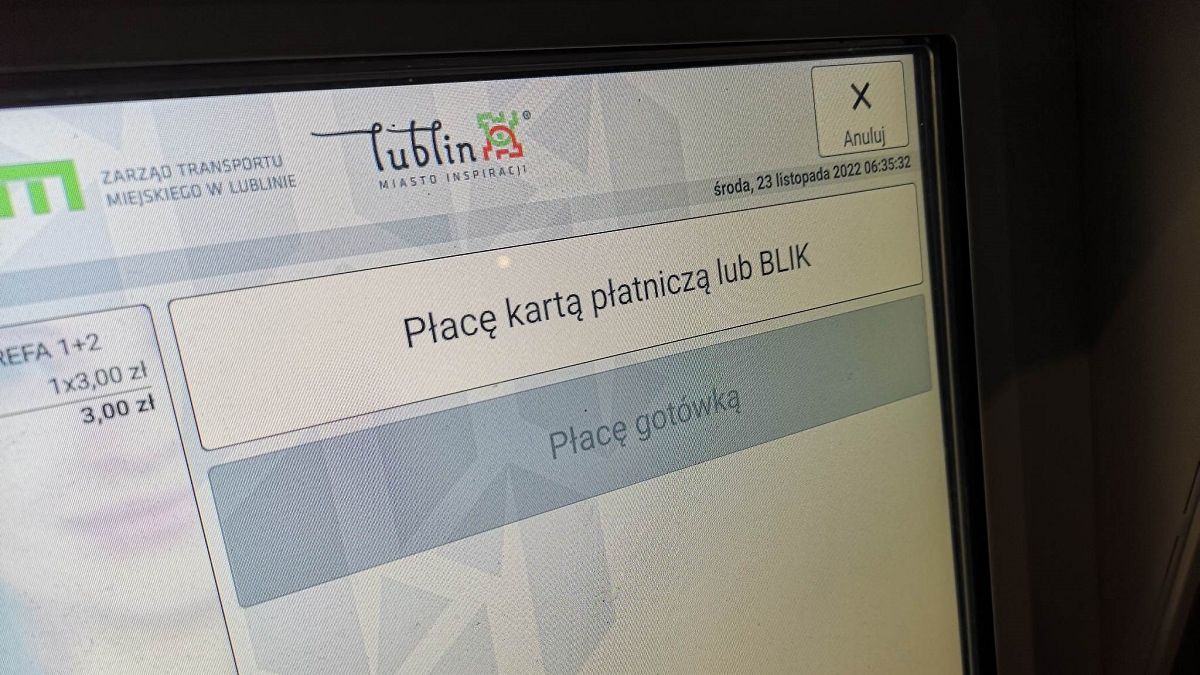 Brak możliwości płatności gotówką za bilet w biletomacie Lubika
