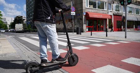 2,5 tys. zł mandatu za jazdę na hulajnodze. 20-latek był pijany