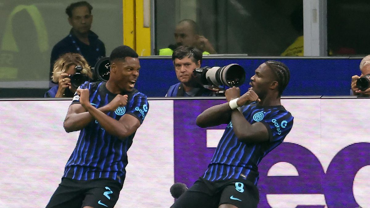 PAP/EPA / Matteo Bazzi / Piłkarze Interu Mediolan w meczu ze Slavią Praga