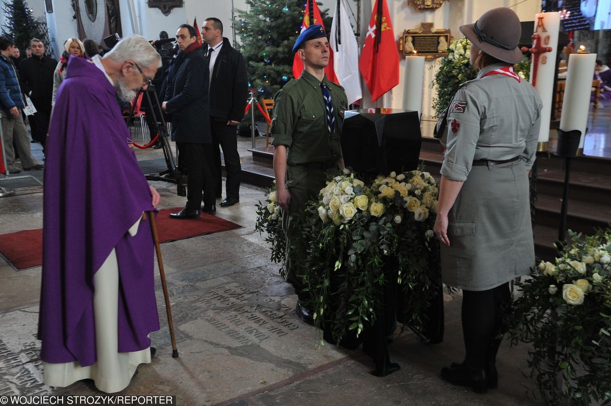 W pogrzebie Adamowicza uczestniczyli kapłani wielu wyznań