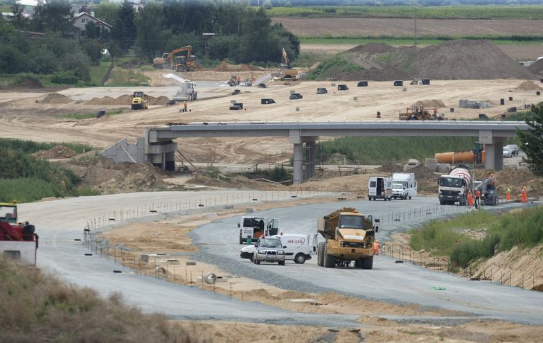 Wydatki na drogi będą odroczone. Na nowe autostrady poczekamy dłużej