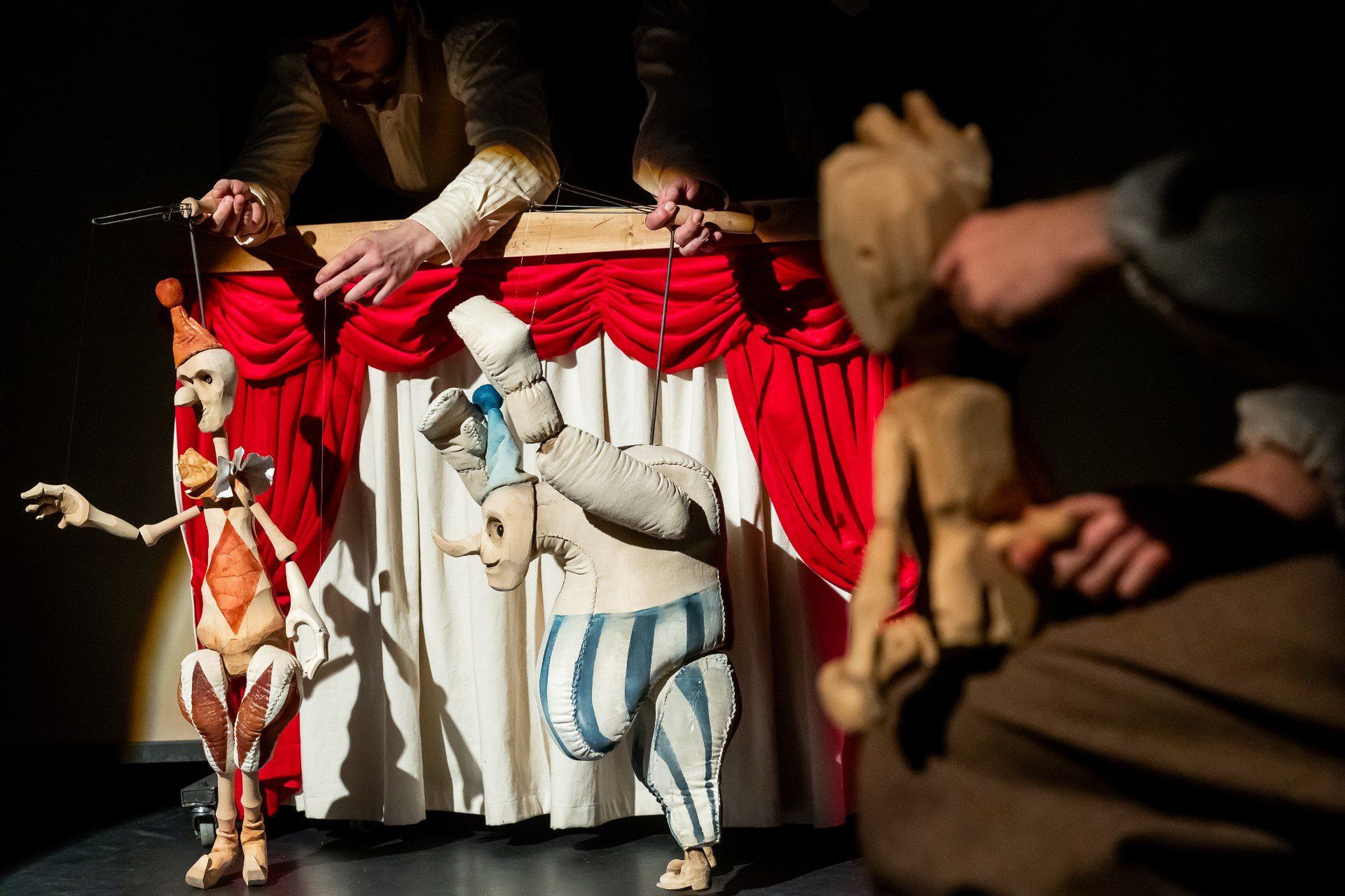 &#34;Pinokio&#34; bydgoskiego Teatru Kameralnego to połączenie gry aktorskiej, teatru lalek i teatru muzycznego. Premiera w najbliższą sobotę (11 października). 