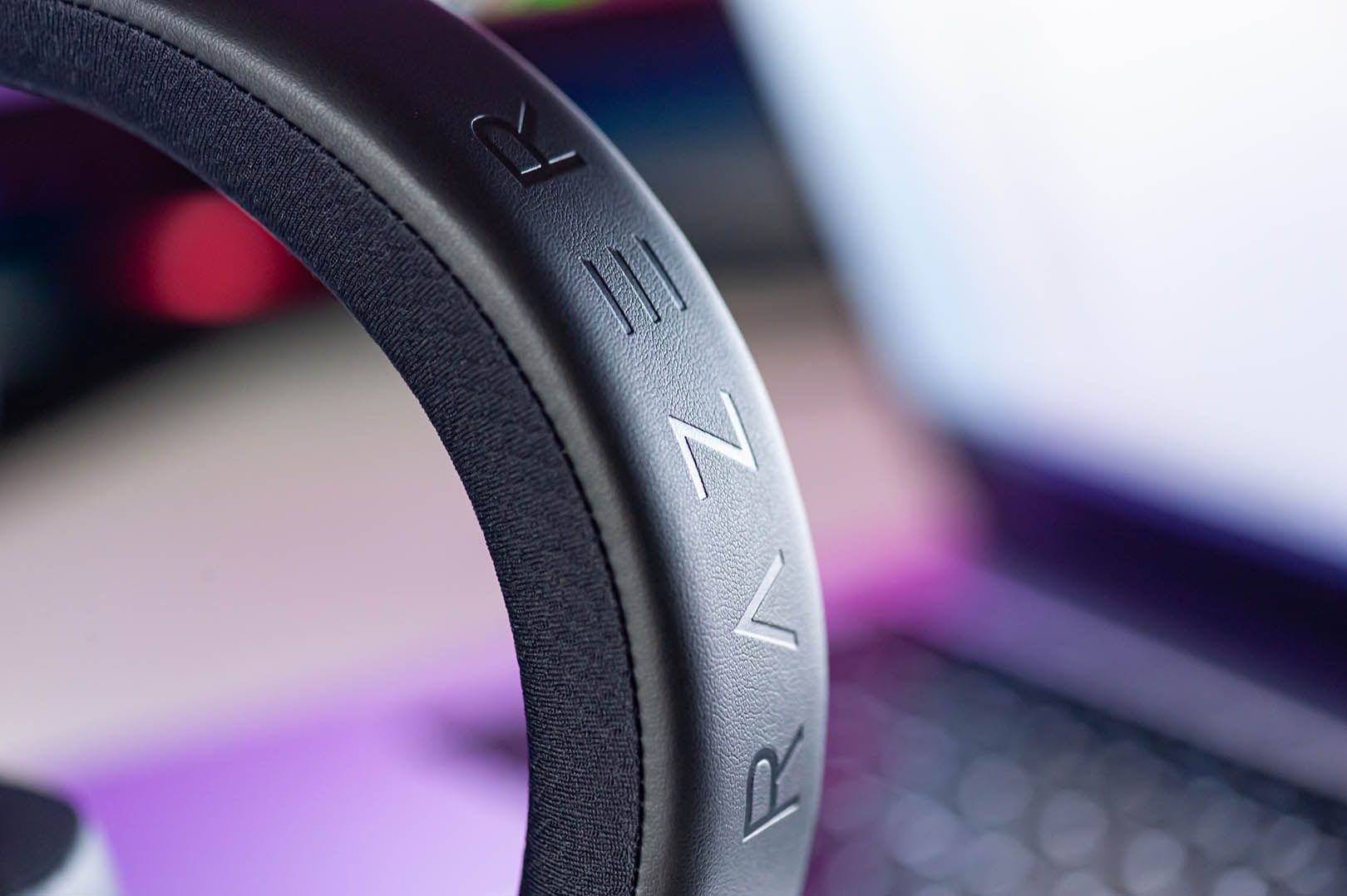 Razer Kraken V3 HyperSense - pałąk
