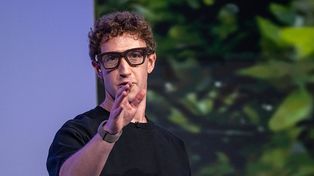 Biją na alarm: zatrzymać rozwój AI. Zuckerberg idzie pod prąd