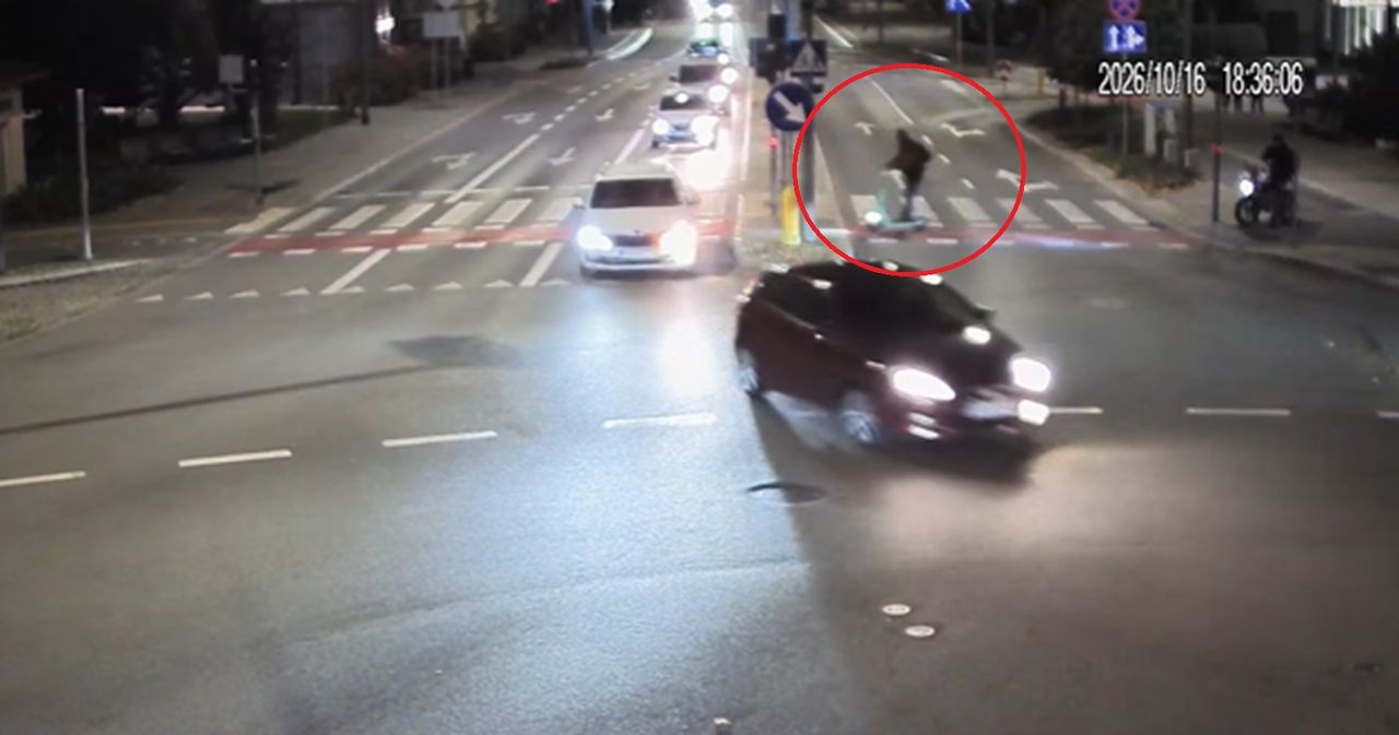 27-latek na hulajnodze. Wszystko nagrały kamery. Wysokość mandatu szokuje