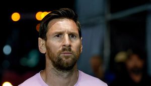 Messi zaskoczony przez legendę Barcelony. "Było to bardzo dziwne"