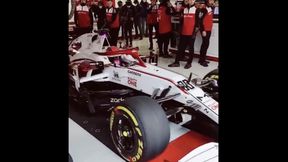 F1. Robert Kubica już na torze. Ważny dzień dla Alfy Romeo [WIDEO]