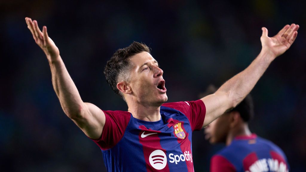 Getty Images / Alex Caparros / Na zdjęciu: Robert Lewandowski 