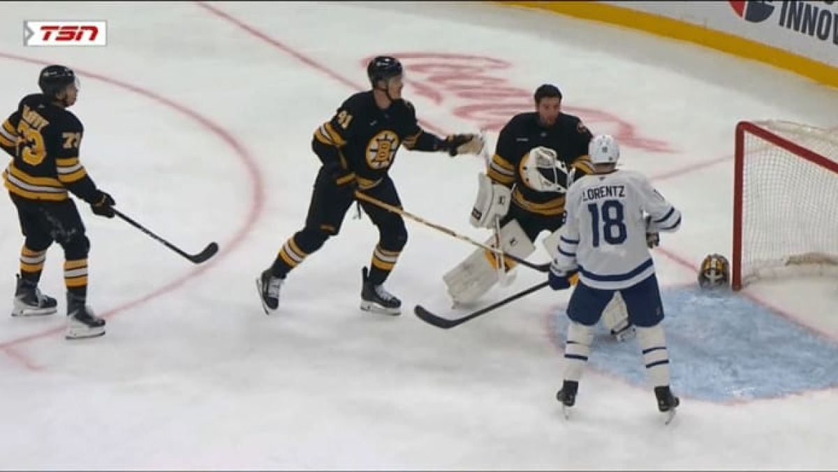 O milimetry od tragedii. Bramkarz "Niedźwiadków" miał sporo szczęścia