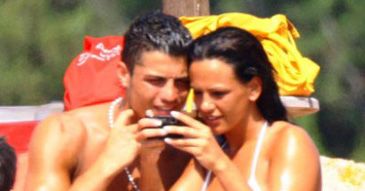 Ronaldo szasta kasą! (ZOBACZ JEGO FURY!)