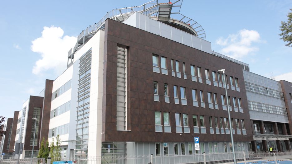 Warszawa. Do szpitala dojedzie zbiornik z tlenem